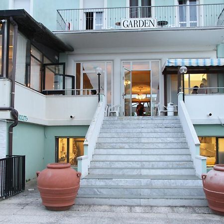 Hotel Garden Cattolica Eksteriør bilde